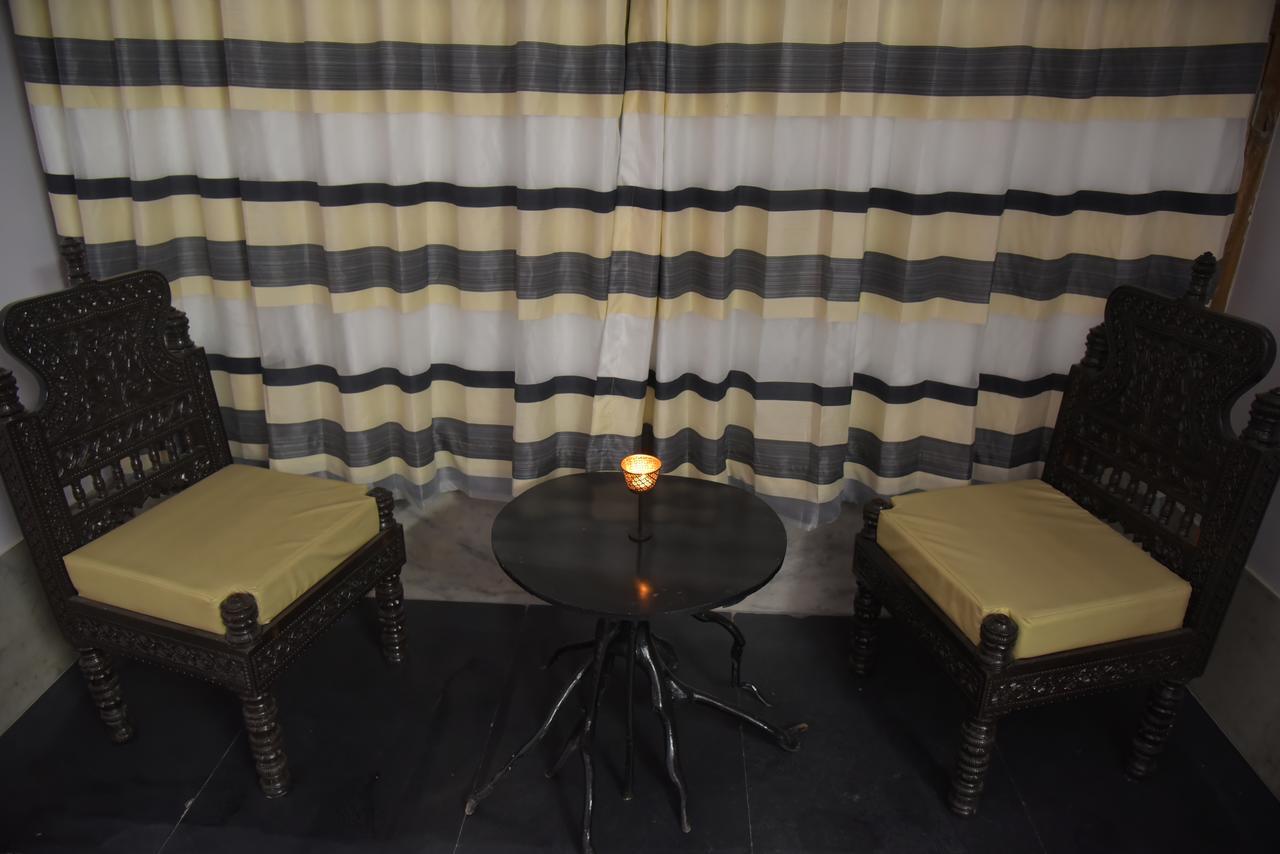 Mahavir Niwas Bed & Breakfast Удайпур Екстериор снимка
