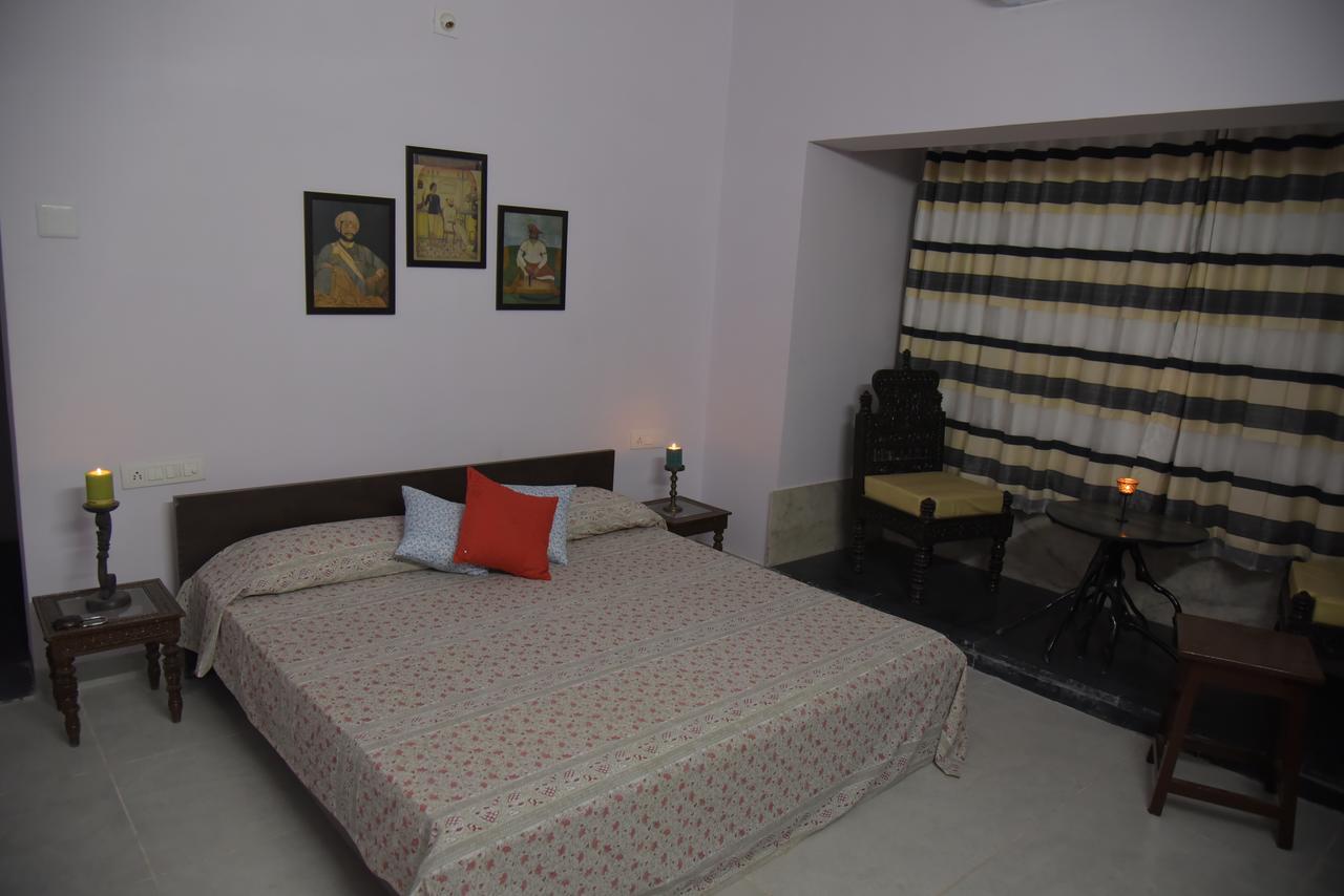 Mahavir Niwas Bed & Breakfast Удайпур Екстериор снимка